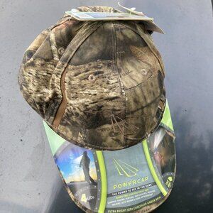 mossy oak power cap with built in the brim LED lighting